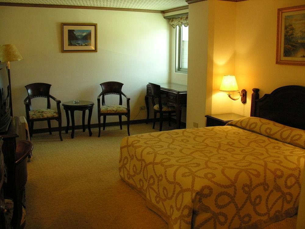 Sunrise Hotel Đài Nam Ngoại thất bức ảnh