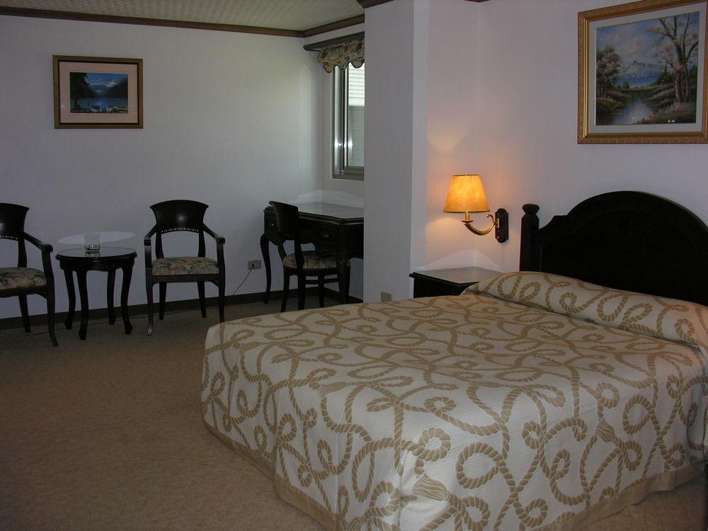 Sunrise Hotel Đài Nam Ngoại thất bức ảnh
