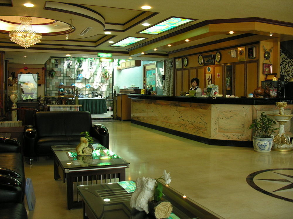 Sunrise Hotel Đài Nam Ngoại thất bức ảnh