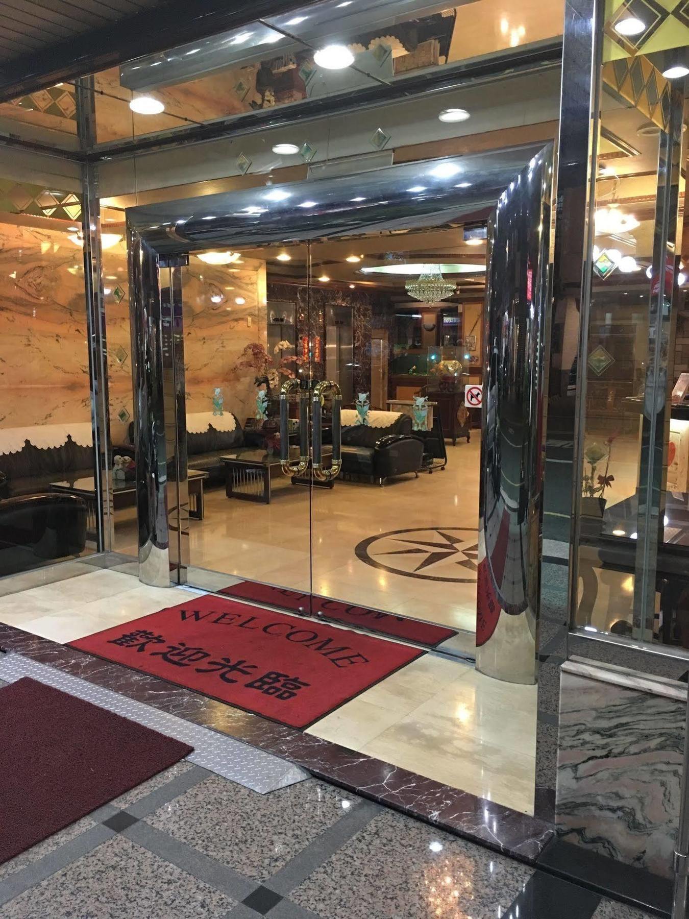 Sunrise Hotel Đài Nam Ngoại thất bức ảnh