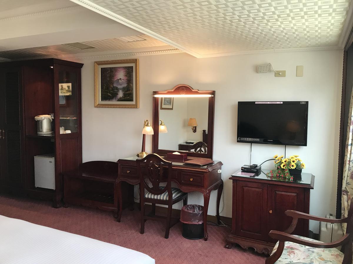 Sunrise Hotel Đài Nam Ngoại thất bức ảnh