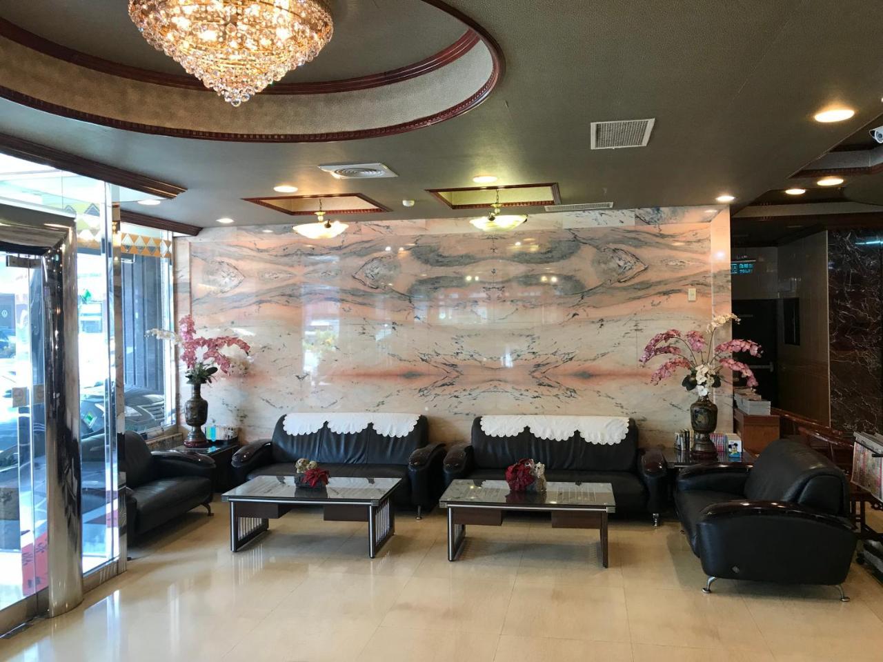 Sunrise Hotel Đài Nam Ngoại thất bức ảnh