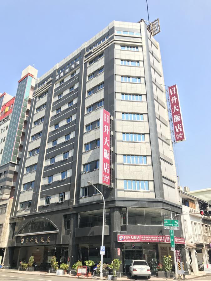 Sunrise Hotel Đài Nam Ngoại thất bức ảnh